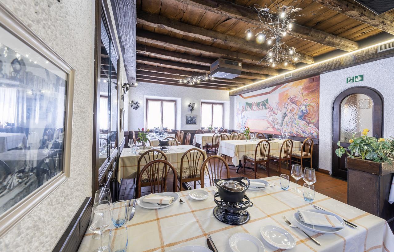 Albergo Ristorante Svizzero Capolago Exterior foto