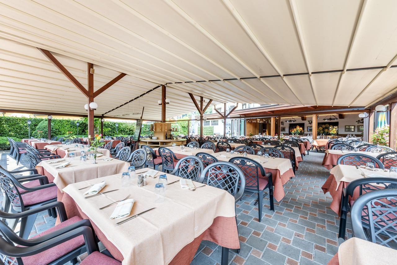 Albergo Ristorante Svizzero Capolago Exterior foto